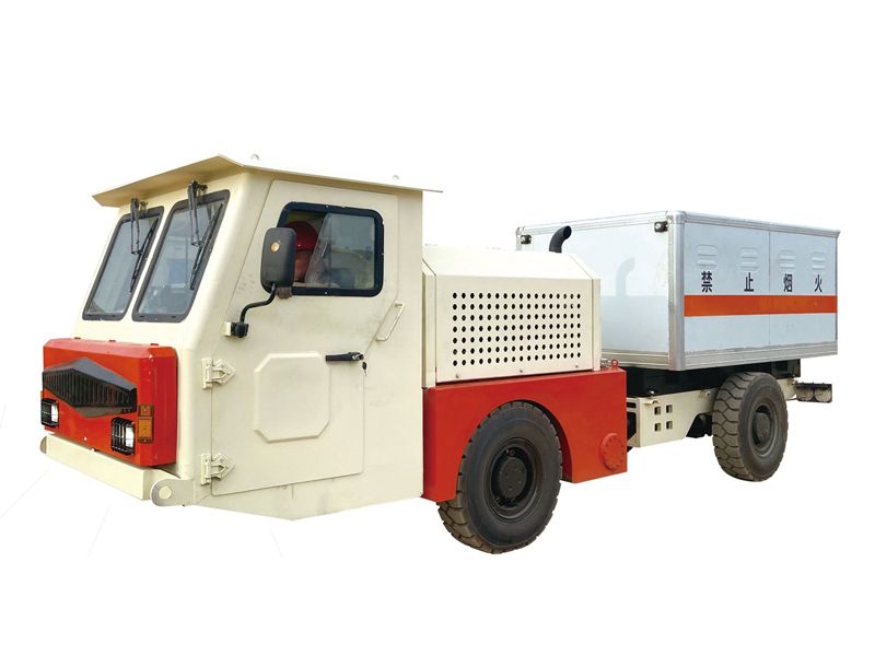 FCB-3礦用柴油機(jī)無(wú)軌爆破器材運(yùn)輸車